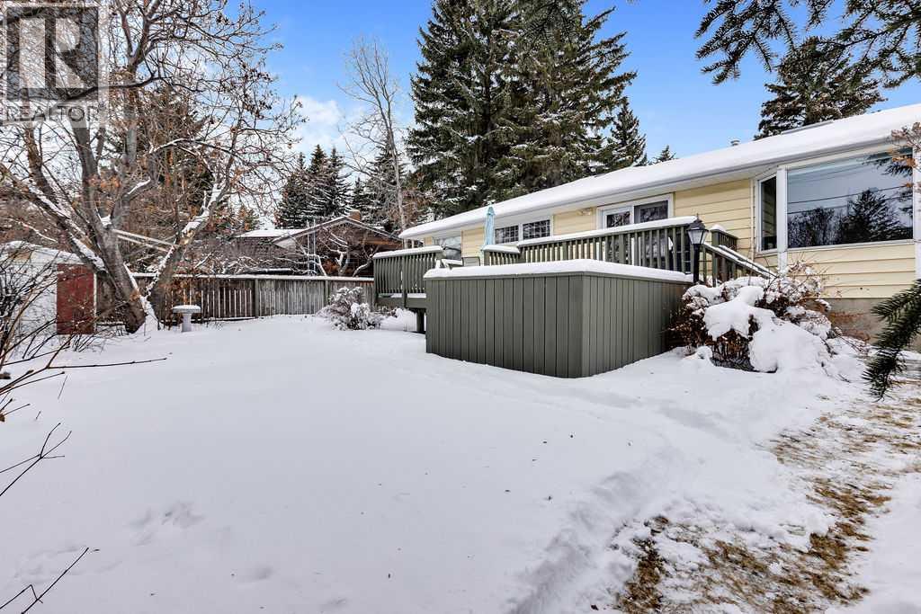 Single Family House Bungalow for Sale in  Chancellor Way NW Cambrian Heights Calgary 