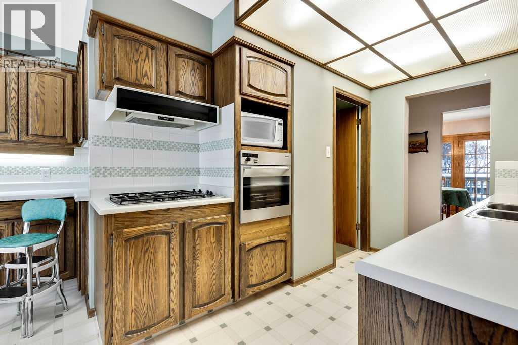 Single Family House Bungalow for Sale in  Chancellor Way NW Cambrian Heights Calgary 