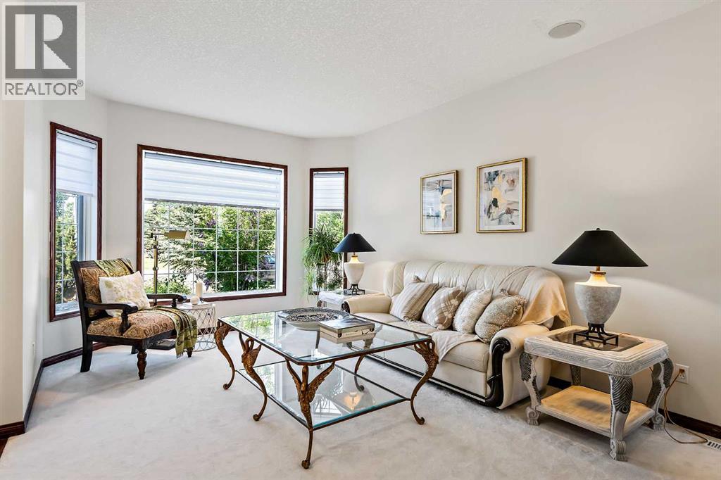 Single Family House for Sale in  Hamptons Boulevard NW Hamptons Calgary 