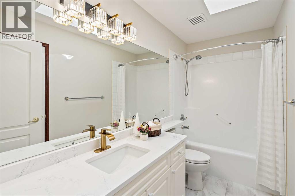 Single Family House for Sale in  Hamptons Boulevard NW Hamptons Calgary 