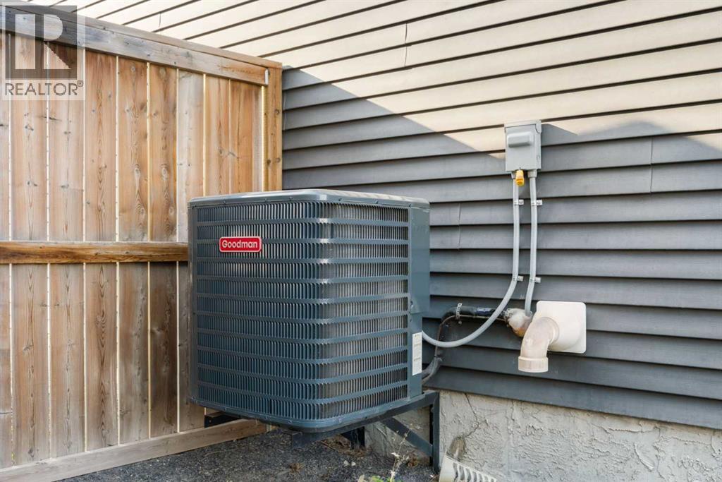 Single Family House for Sale in  Sage Bank Grove NW Sage Hill Calgary 