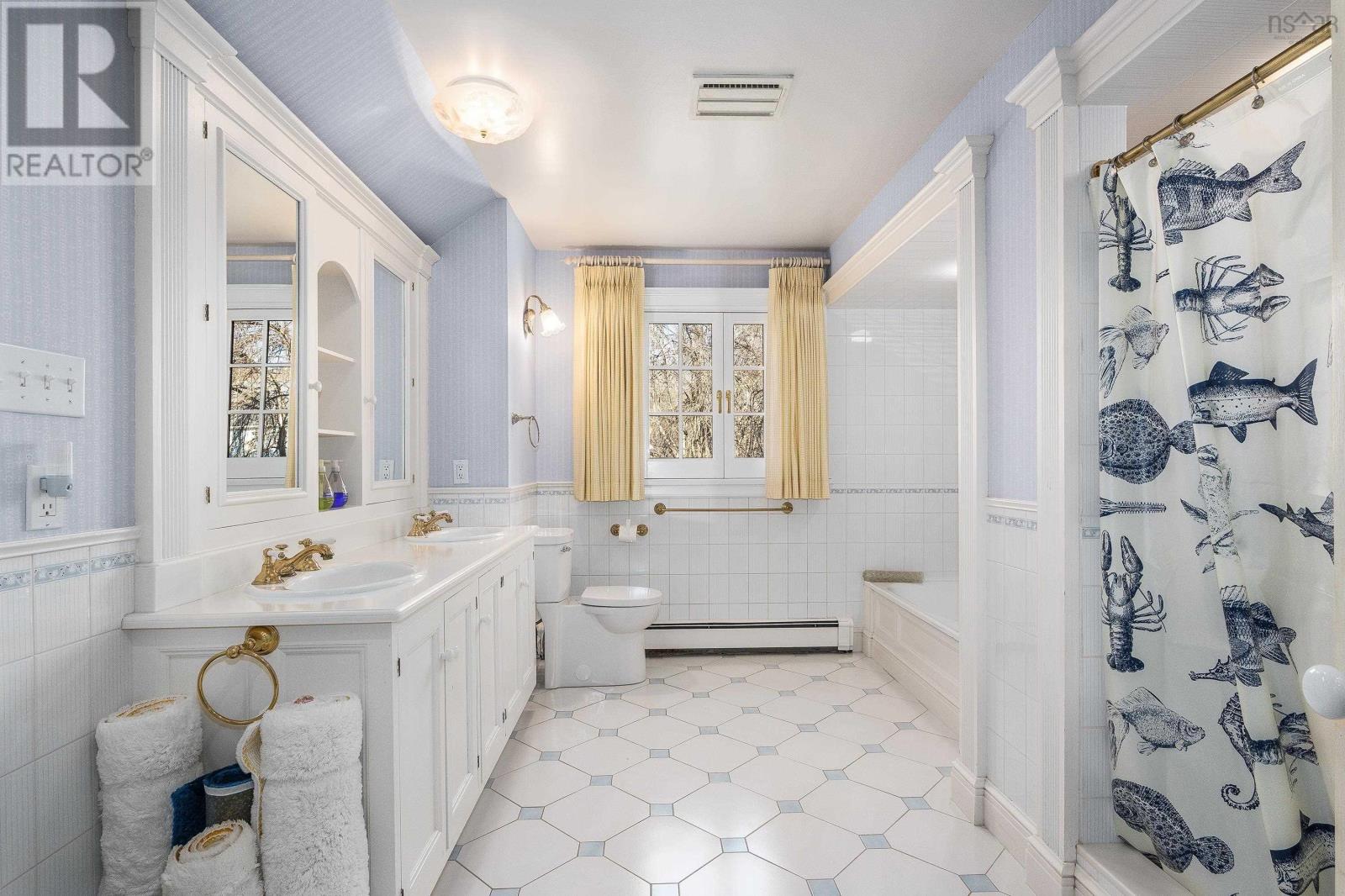 Property 35 of 46 of 1462 Thornvale Avenue, 1445 Birchdale Ave