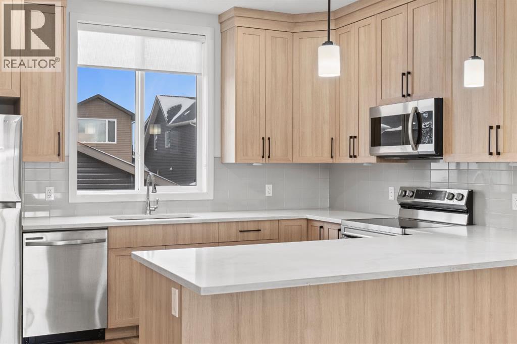 128 Fireside Way, Cochrane