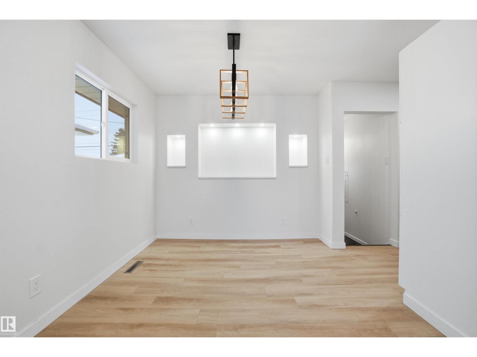 5711 95 AV NW, Edmonton