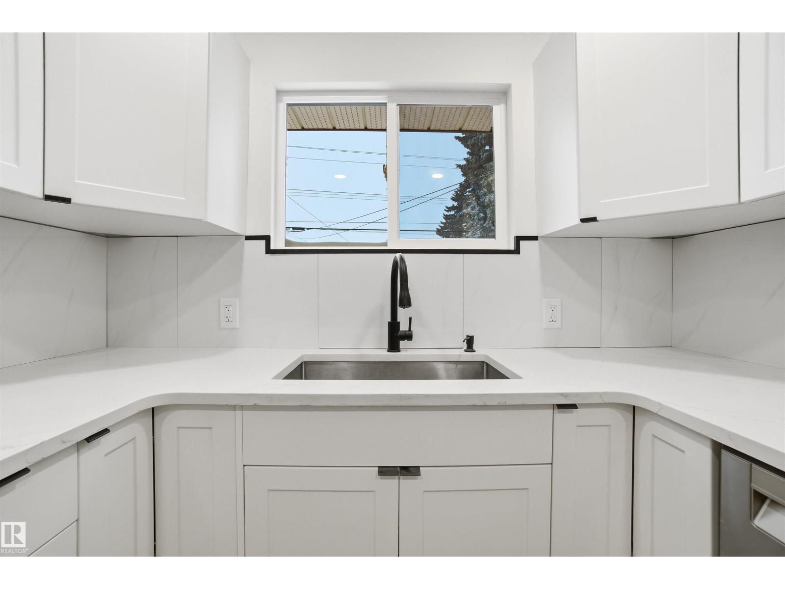 5711 95 AV NW, Edmonton