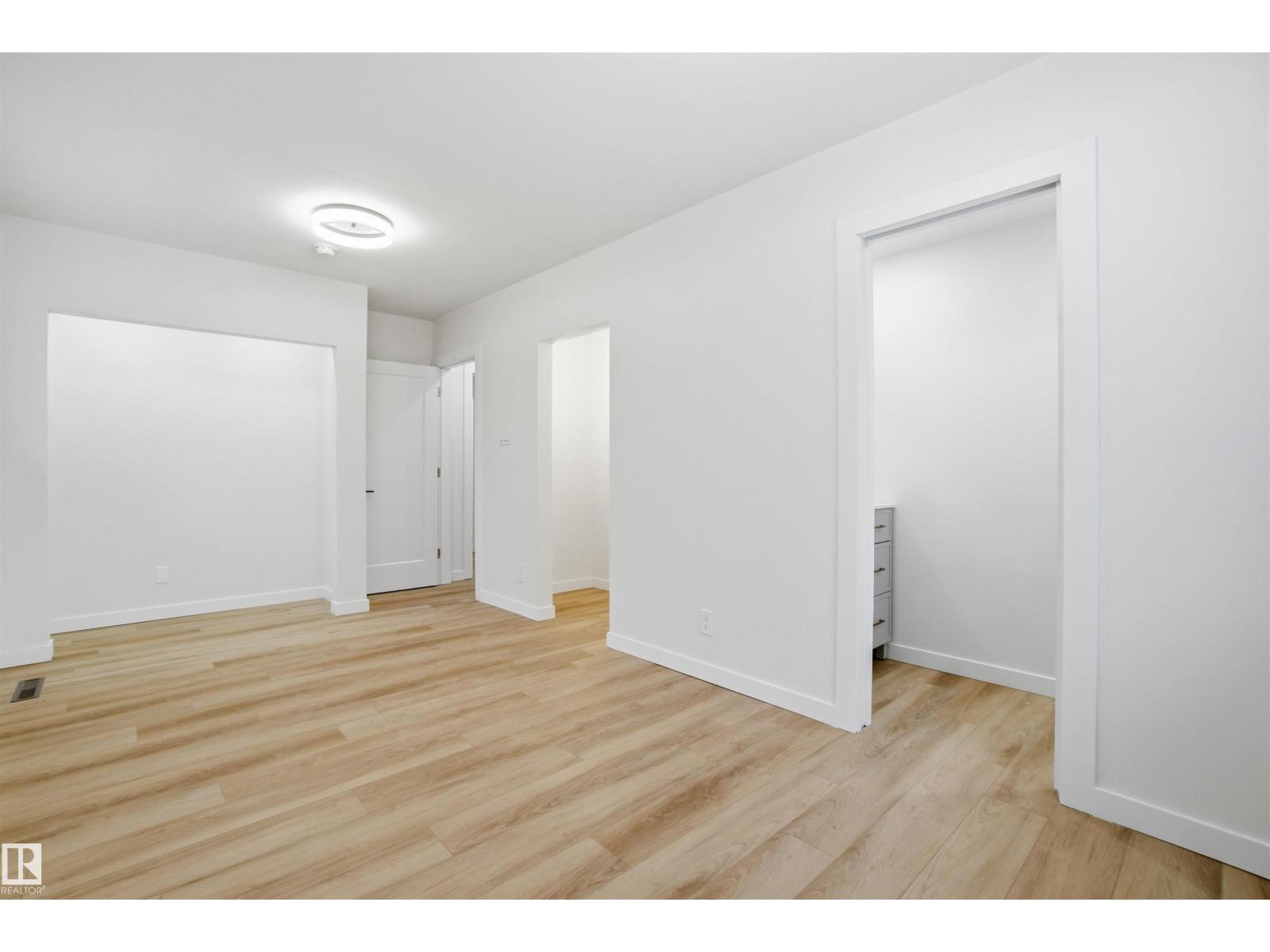 5711 95 AV NW, Edmonton