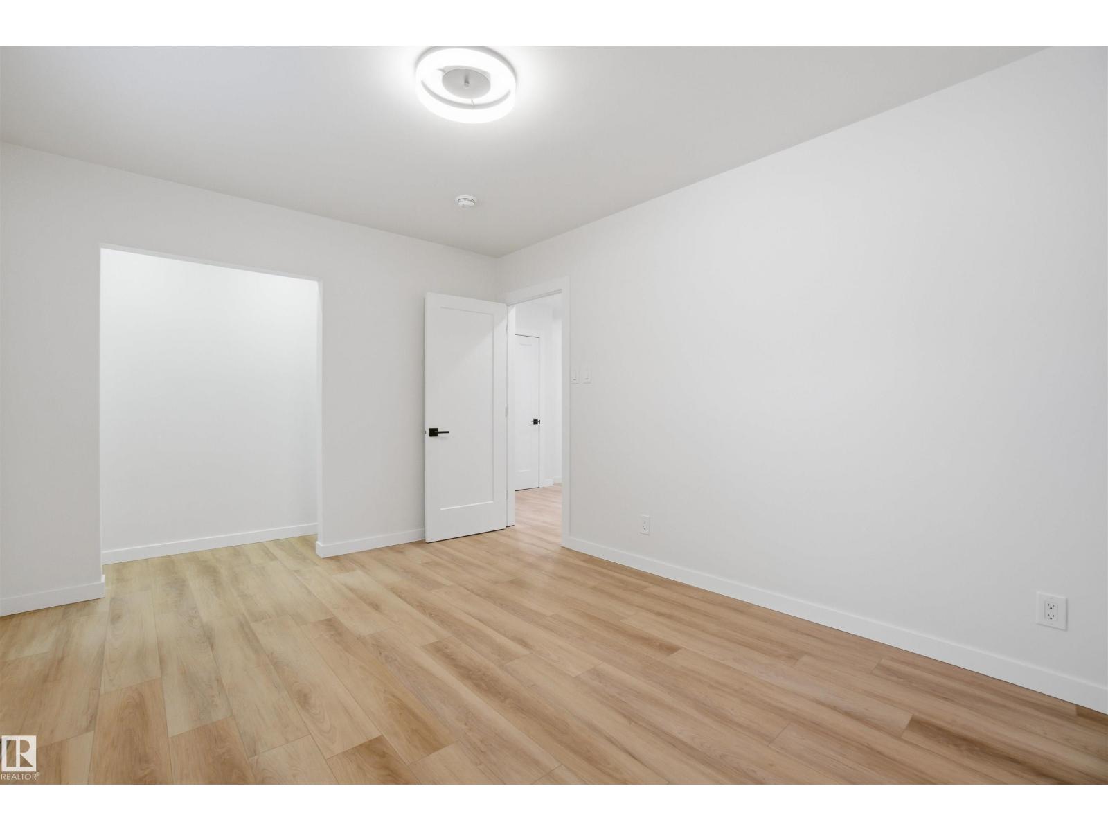 5711 95 AV NW, Edmonton