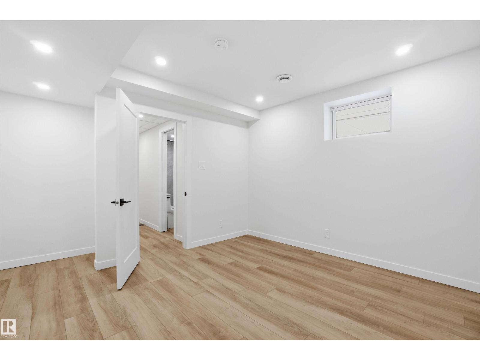 5711 95 AV NW, Edmonton