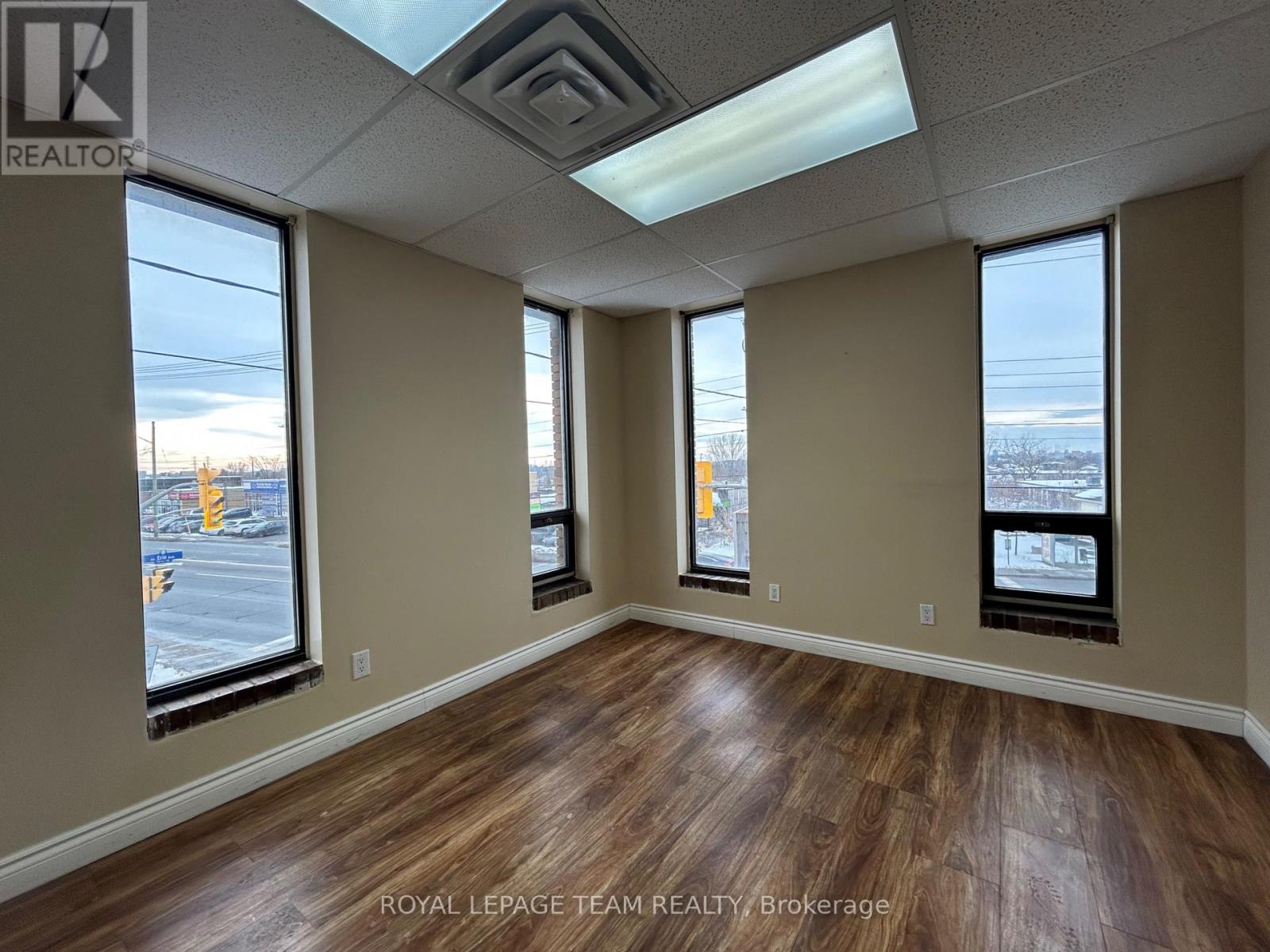 Office for Rent in Ottawa – 201 – 1695 BANK STREET, Ottawa – MLS# X12644618 - Image 24