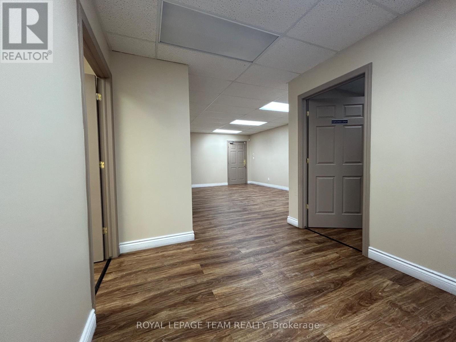 Office for Rent in Ottawa – 201 – 1695 BANK STREET, Ottawa – MLS# X12644618 - Image 27