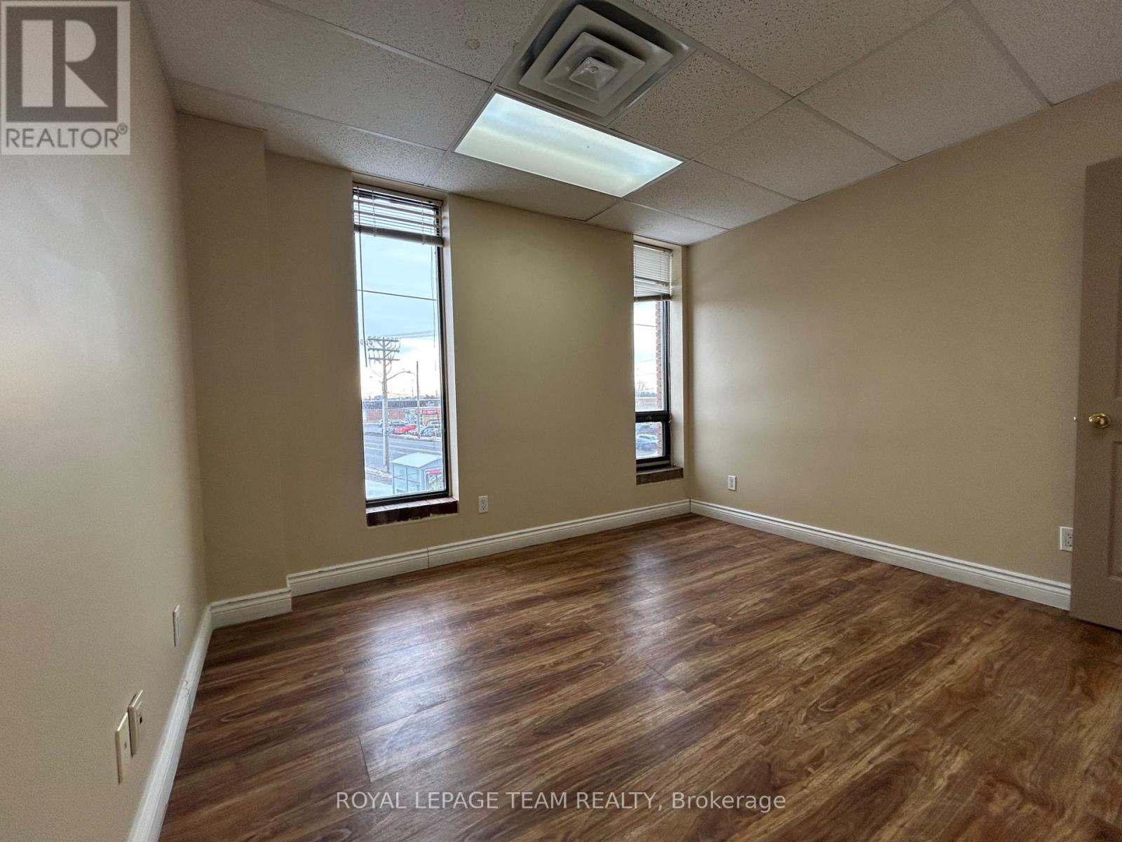 Office for Rent in Ottawa – 201 – 1695 BANK STREET, Ottawa – MLS# X12644618 - Image 29