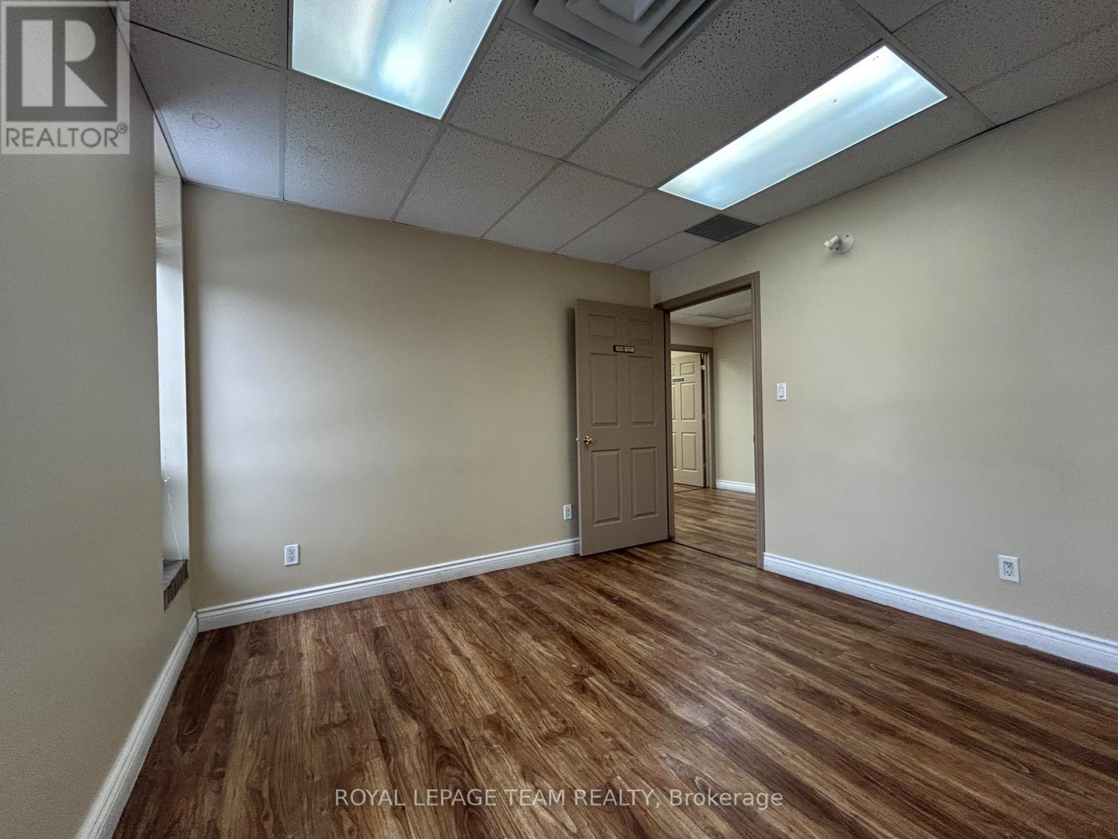 Office for Rent in Ottawa – 201 – 1695 BANK STREET, Ottawa – MLS# X12644618 - Image 30