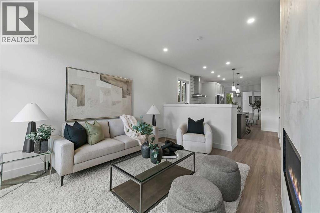 Single Family House for Sale in   Avenue NW Bowness Calgary 