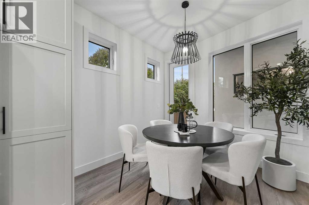 Single Family House for Sale in   Avenue NW Bowness Calgary 