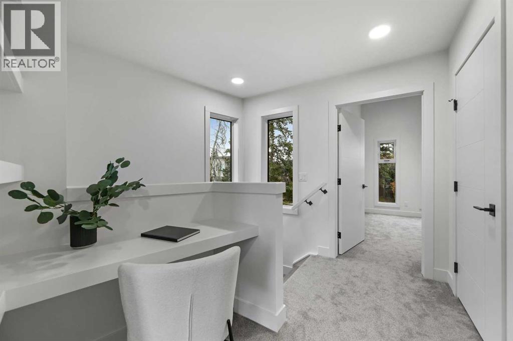 Single Family House for Sale in   Avenue NW Bowness Calgary 