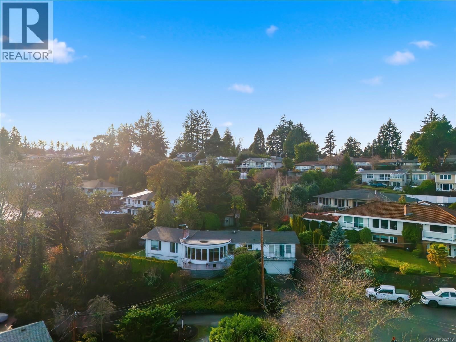  5054 Catalina Terrace, Saanich