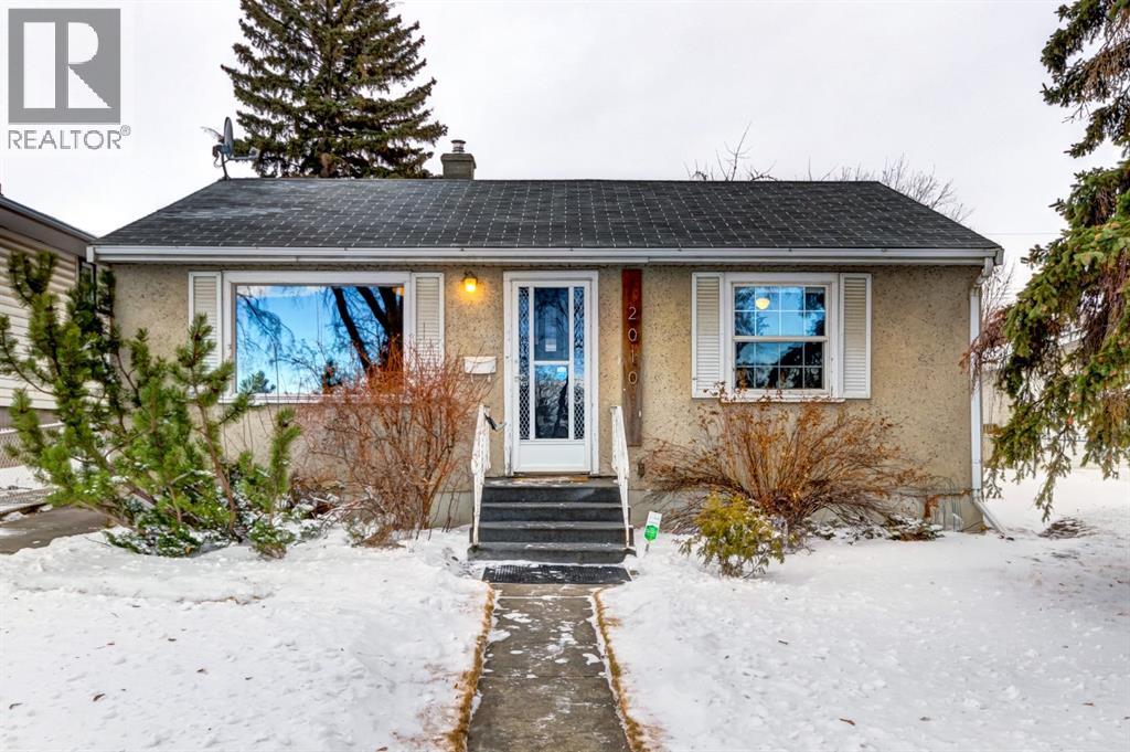 Single Family House Bungalow for Sale in   Street SE Southview Calgary 