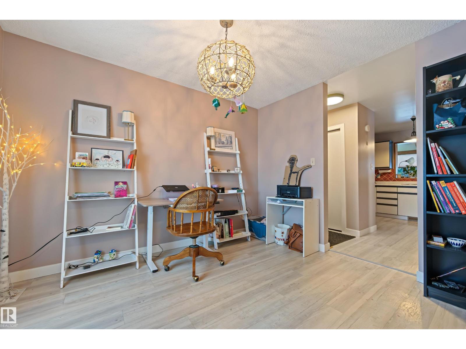 624 HENDERSON ST NW, Edmonton