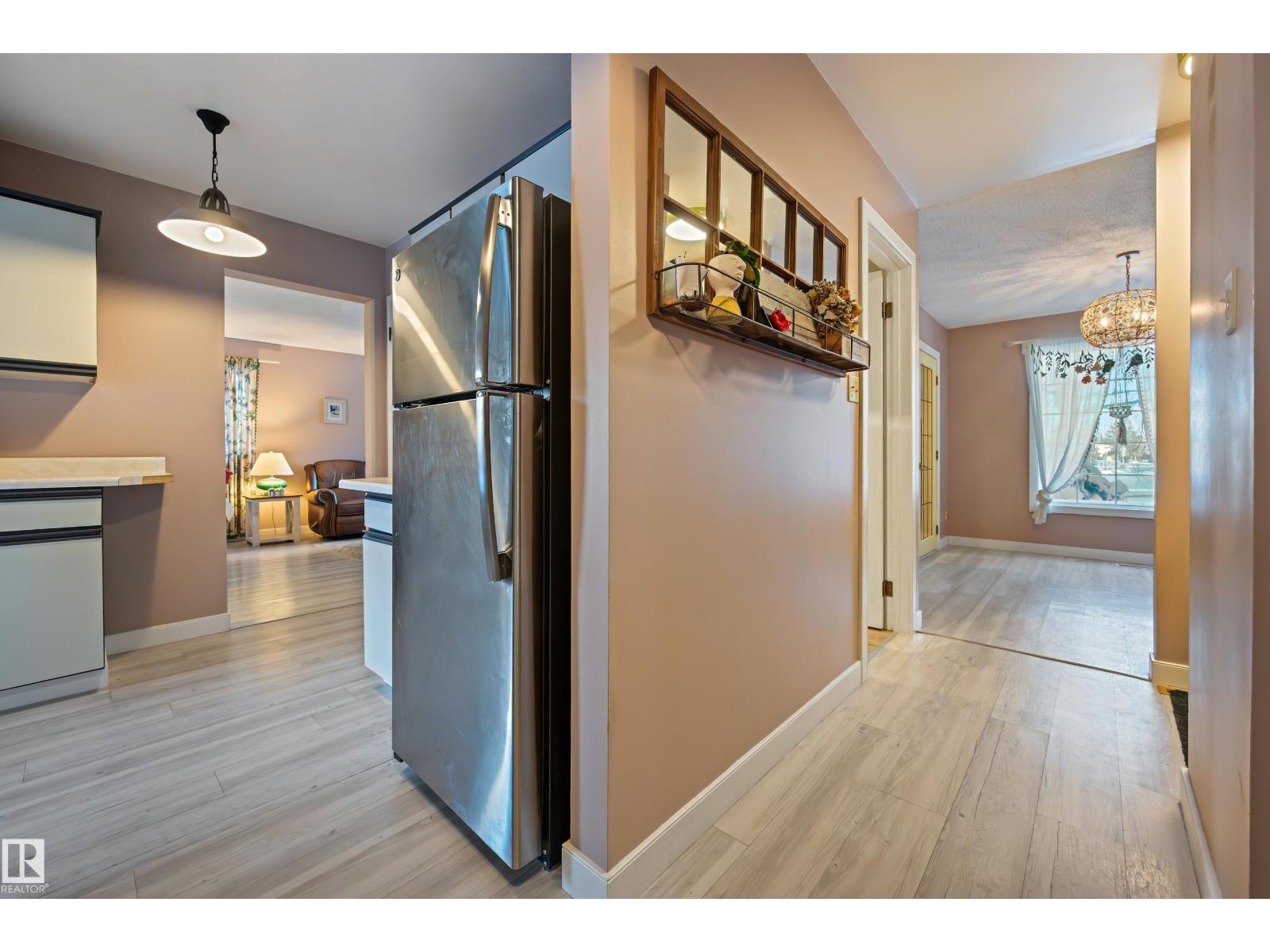 624 HENDERSON ST NW, Edmonton