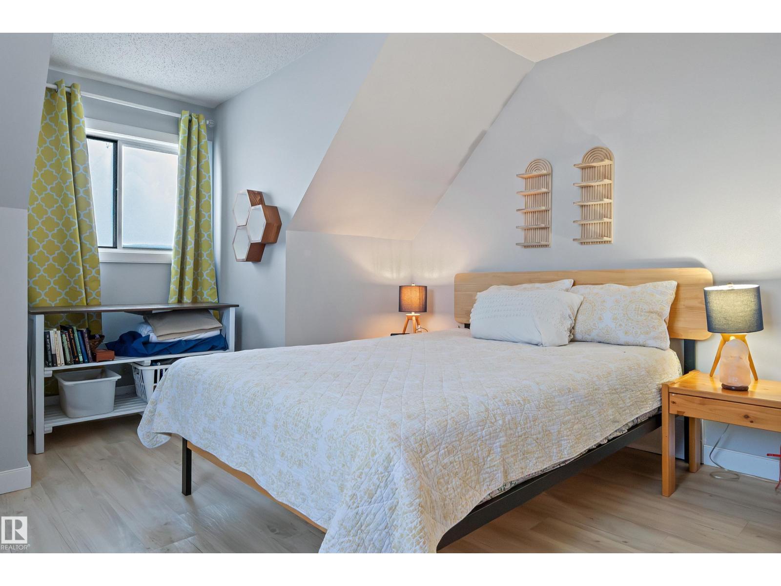 624 HENDERSON ST NW, Edmonton