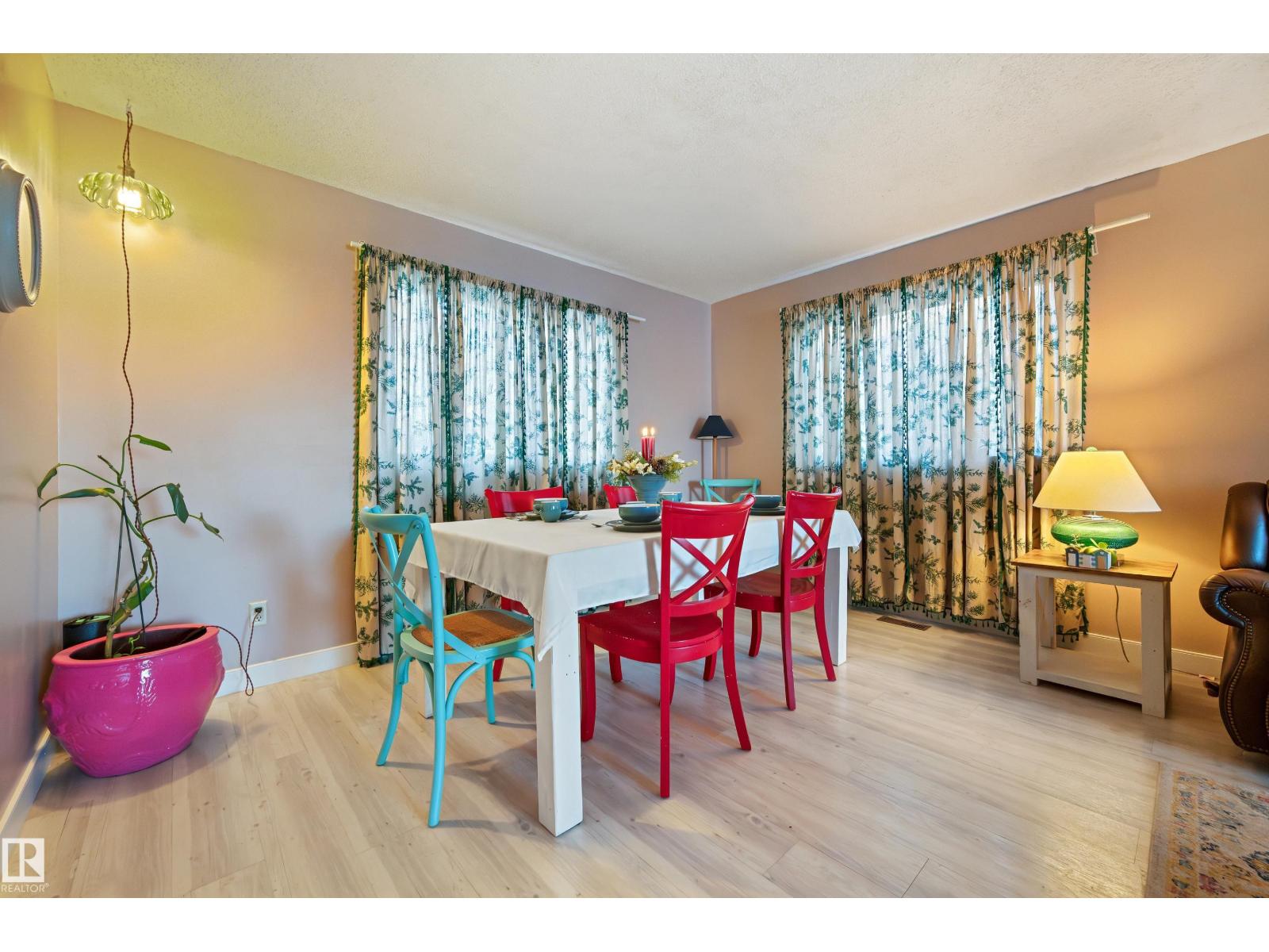 624 HENDERSON ST NW, Edmonton