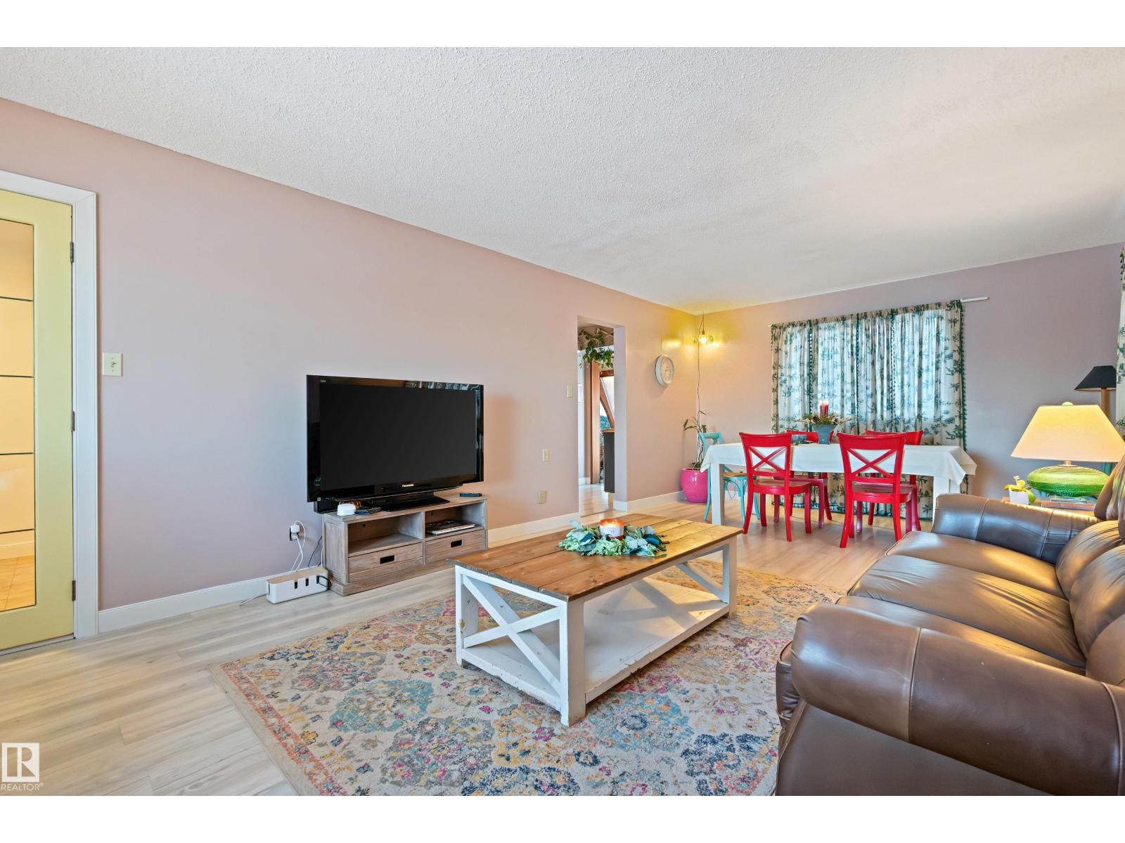 624 HENDERSON ST NW, Edmonton