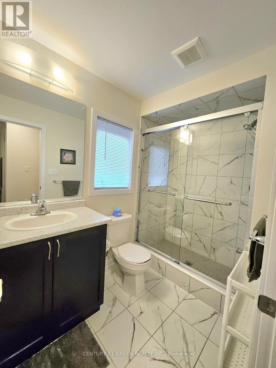 50 SUNFLOWER CRESCENT - 32