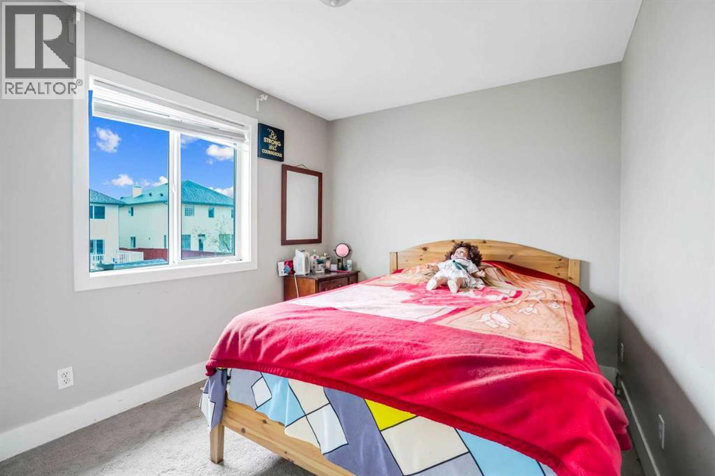 Single Family House 4 Level for Sale in  Taralea Park NE Taradale Calgary 