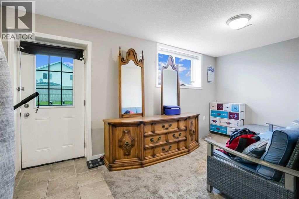 Single Family House 4 Level for Sale in  Taralea Park NE Taradale Calgary 