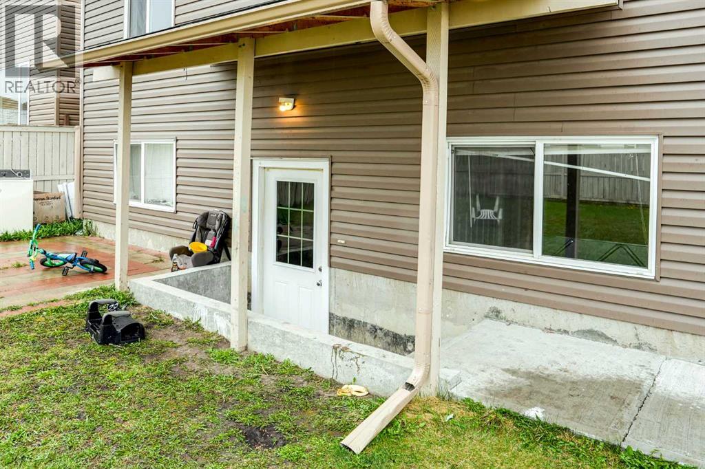 Single Family House 4 Level for Sale in  Taralea Park NE Taradale Calgary 