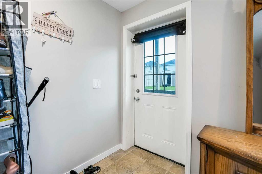 Single Family House 4 Level for Sale in  Taralea Park NE Taradale Calgary 