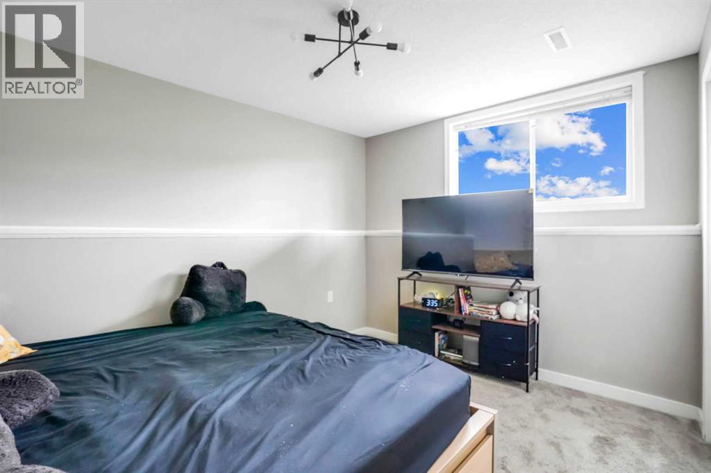 Single Family House 4 Level for Sale in  Taralea Park NE Taradale Calgary 