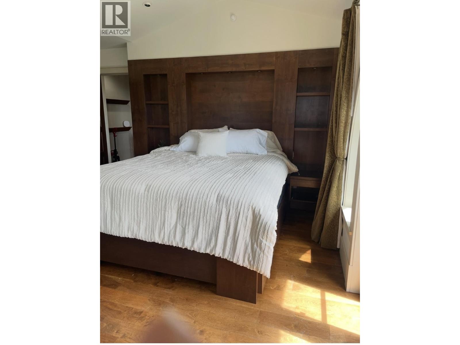 7589 CURTIS STREET, Burnaby