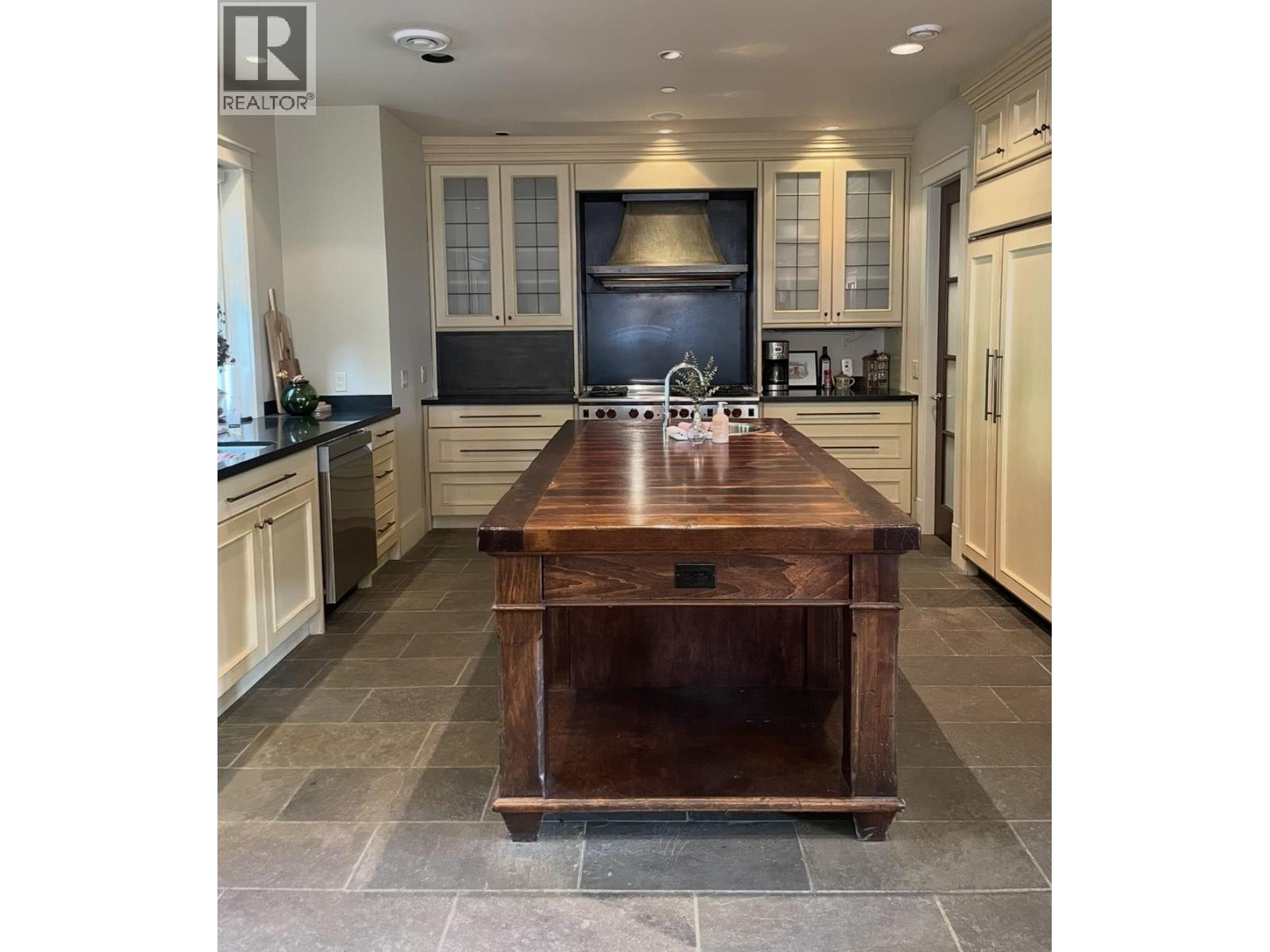 7589 CURTIS STREET, Burnaby