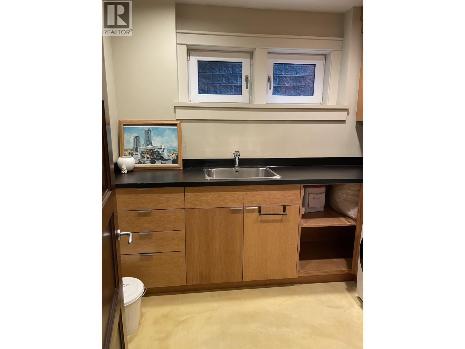 Suite 7589 CURTIS STREET, Burnaby