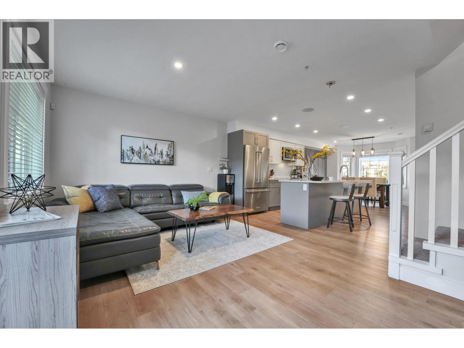 3 2338 KELLY AVENUE, Port Coquitlam