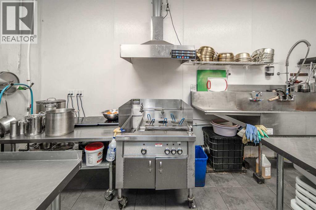 Business for Sale in  Centre Street NW Tuxedo Park Calgary 