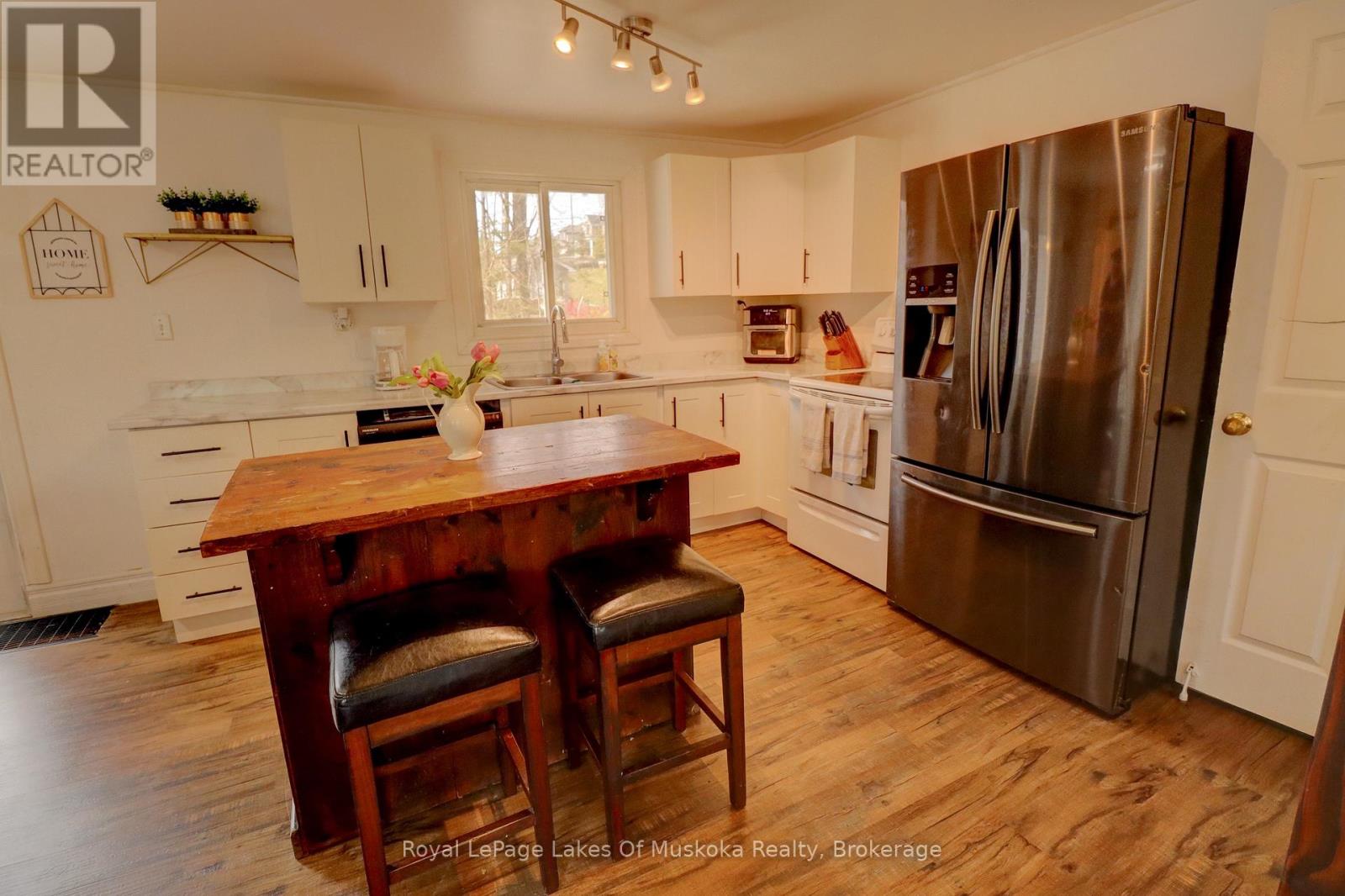 6 HIBBERD LANE - 11