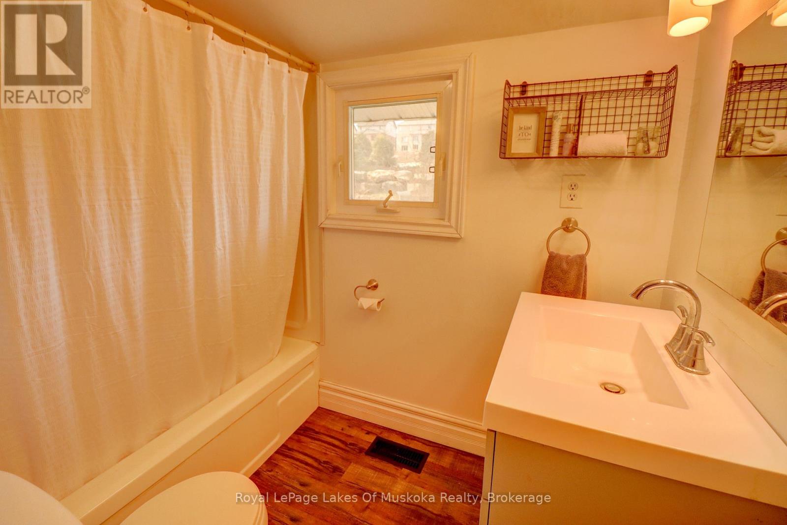 6 HIBBERD LANE - 13