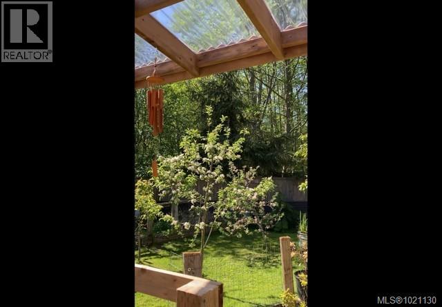 129 SEABREEZE DR N - 36