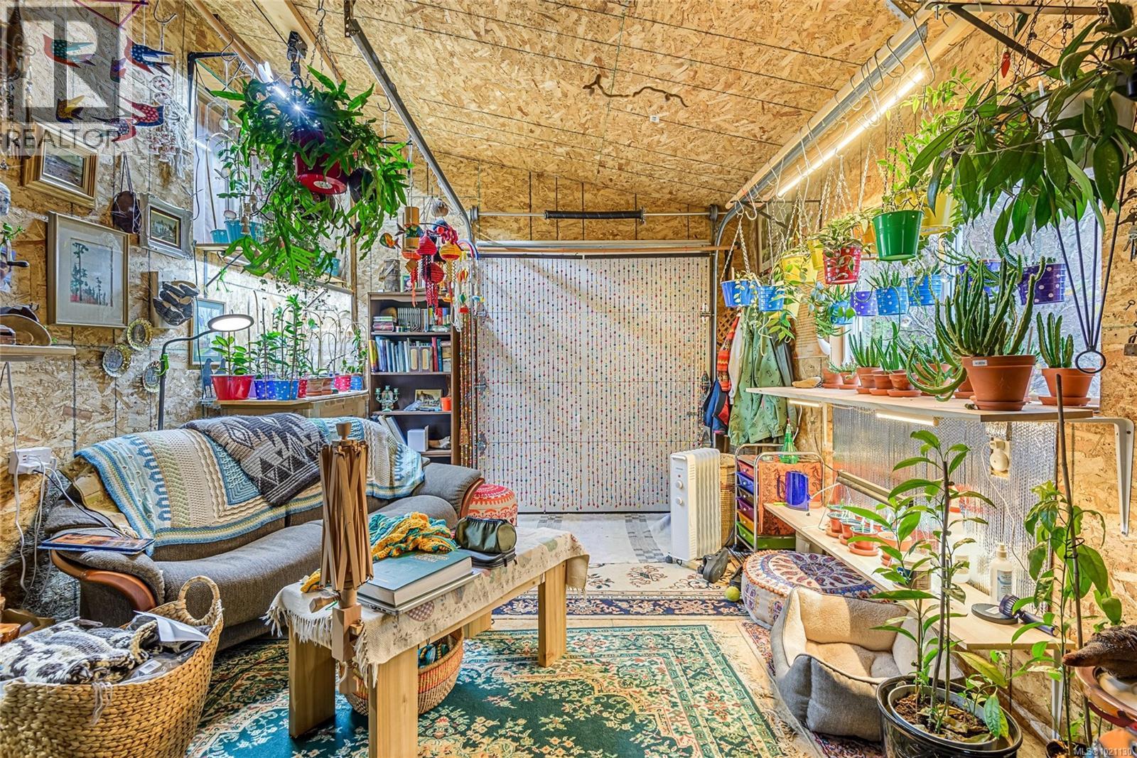 129 SEABREEZE DR N - 18