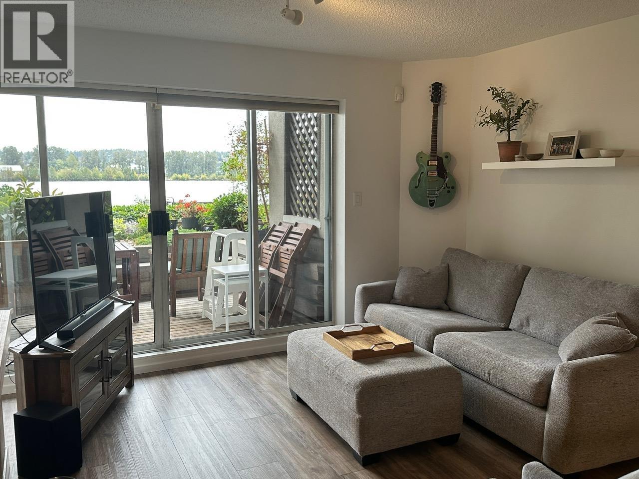 103 3 K DE K COURT, New Westminster