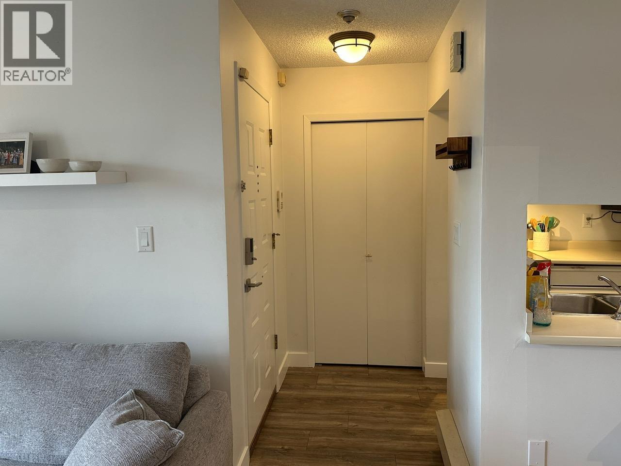 103 3 K DE K COURT, New Westminster