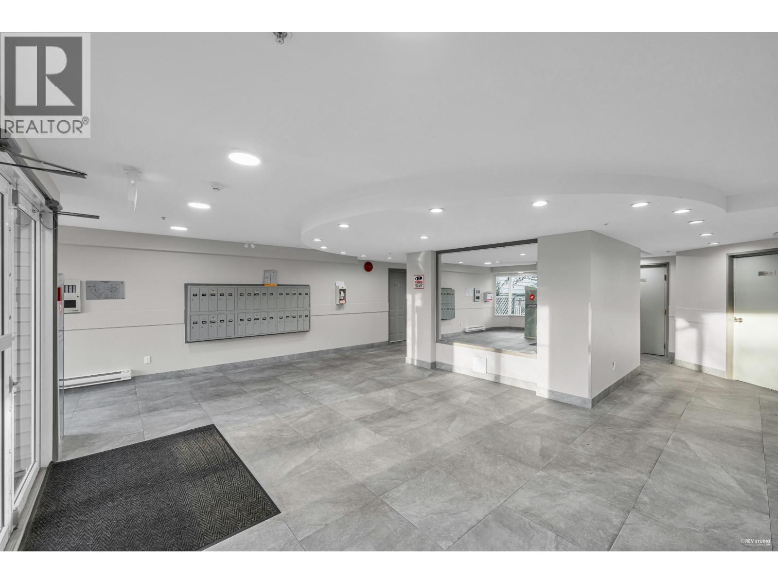 #401-7011 BLUNDELL Road, Richmond