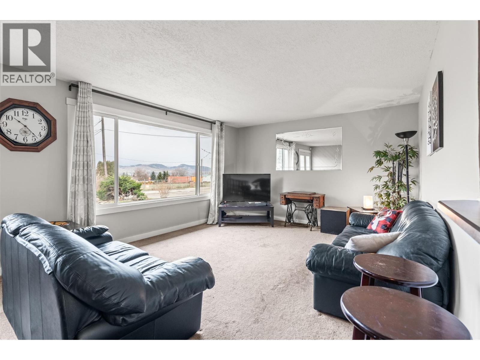  5207 Alain Road, Vernon