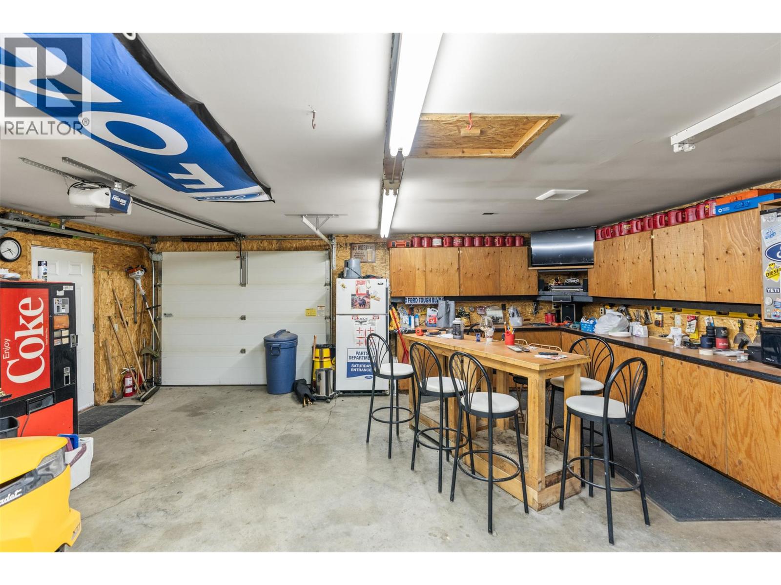  5207 Alain Road, Vernon