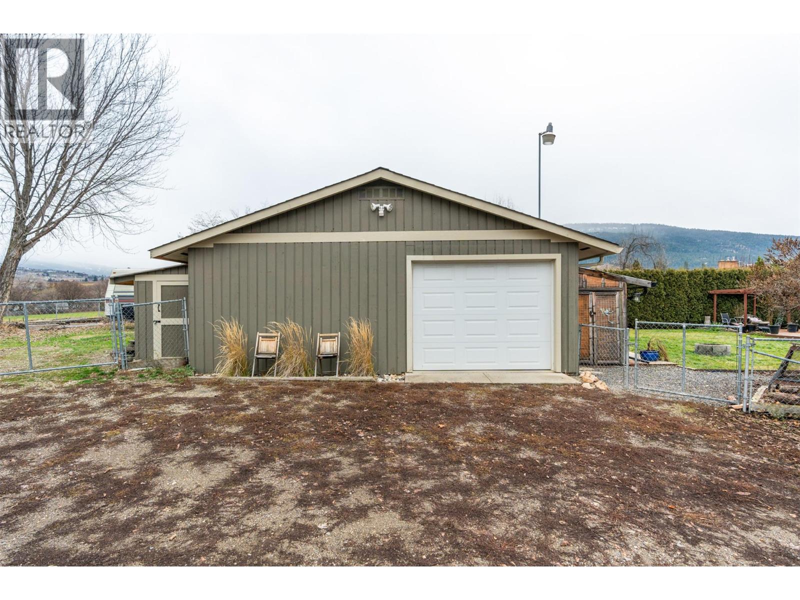  5207 Alain Road, Vernon