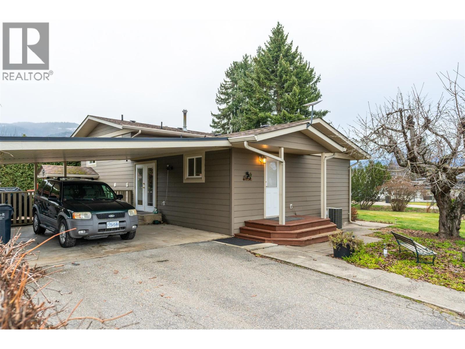  5207 Alain Road, Vernon