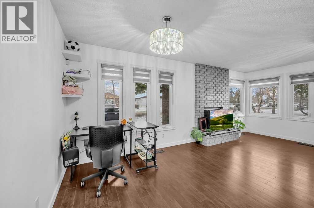 Single Family House Bungalow for Sale in  Abbeydale Drive NE Abbeydale Calgary 