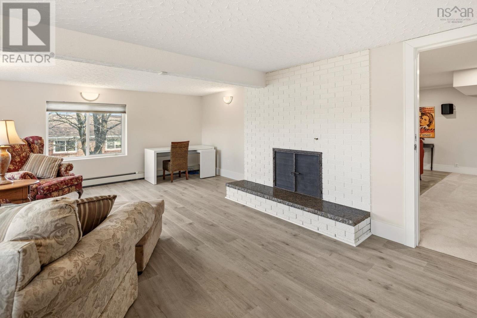 Property 28 of 49 of 7 Benview Drive